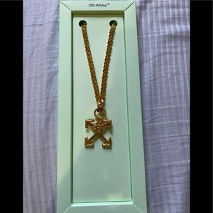 Off white gold tone chain